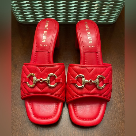 Anne Klein Women's Kendra Slipper - Picture 3 of 8